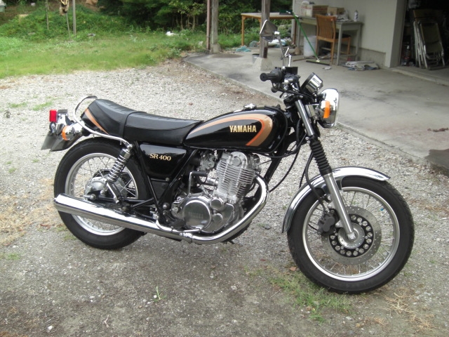 SR400 初期型カラー　タンク　sr400 SR400初期型カラーを復刻」！タンク、サイドカバー、テール