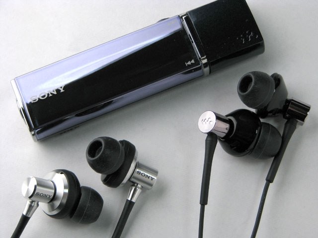 ジャンク未使用品SONY MDR-V202 ダイナミック ステレオ ヘッドフォン ジャンク未使用品SONY MDR-V202 ダイナミック ステレオ ヘッドフォン