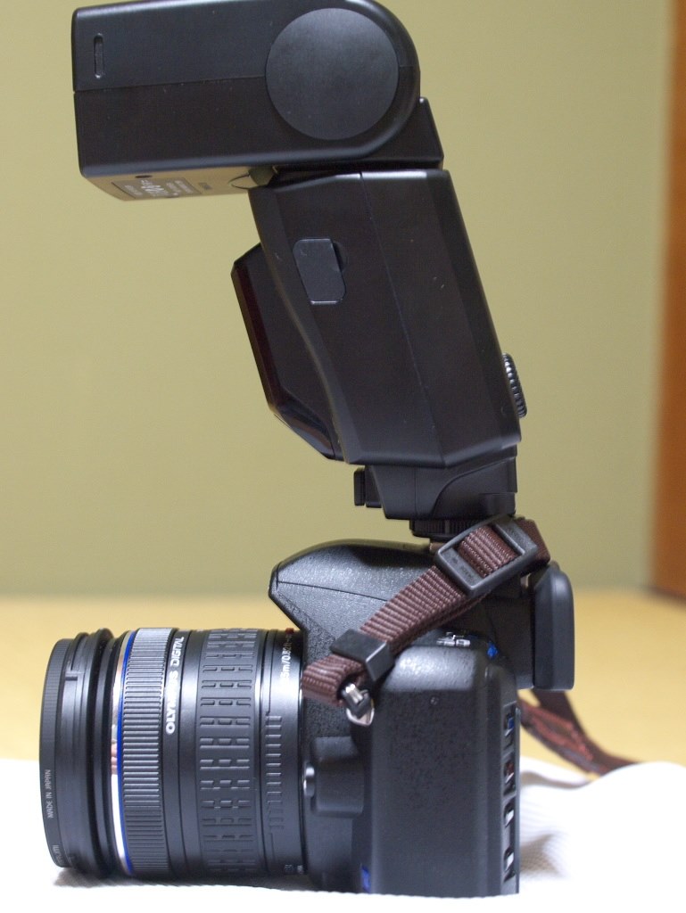 【オリンパス】一眼レフボディ、外付けフラッシュ付き 外付けフラッシュについて』 オリンパス E-420 ボディ の