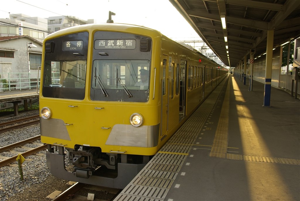 ☆液晶黄変あり品☆ペンタックス K100D Super ボディ #20606 K100D