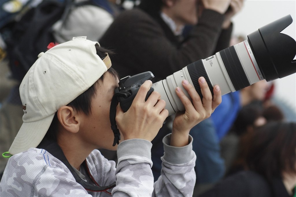 初撮り 白レンズデビュー Canon Ef70 0mm F2 8l Is Usm のクチコミ掲示板 価格 Com