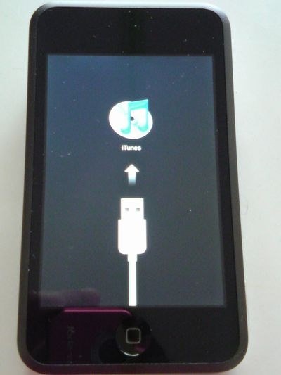 Itunesと接続画面のまま Apple Ipod Touch Ma623j B 8gb のクチコミ掲示板 価格 Com