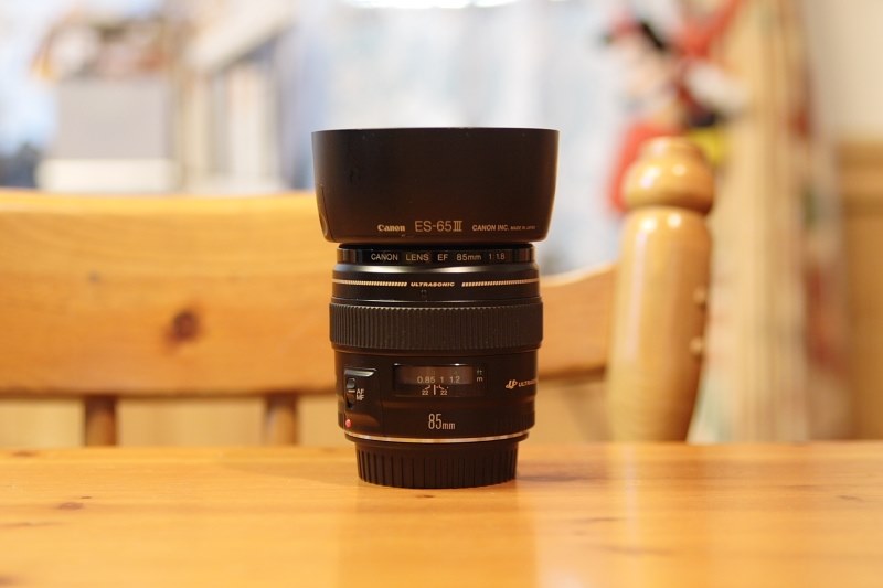 Canon EF85mm f1.8 USM 単焦点レンズ フード付-