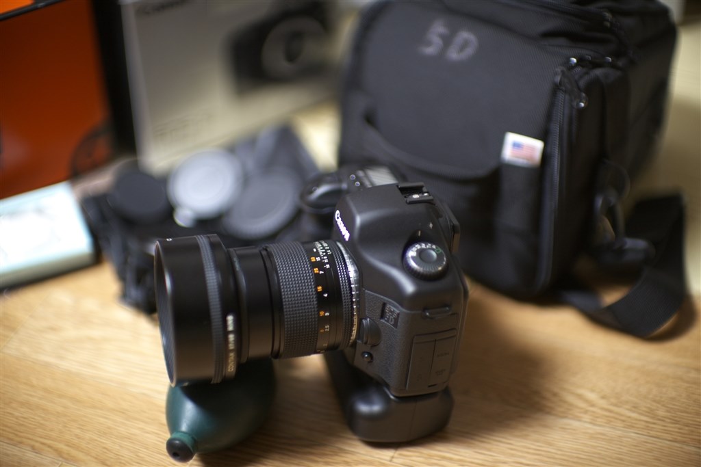 カールツァイス・レンズのアダプター』 CANON EOS 5D Mark II ボディ
