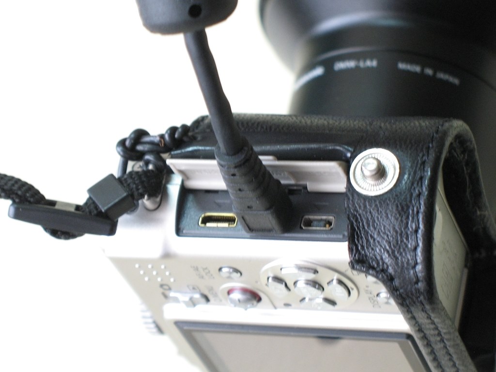 純正ケースを改造』 パナソニック LUMIX DMC-LX3 のクチコミ掲示板