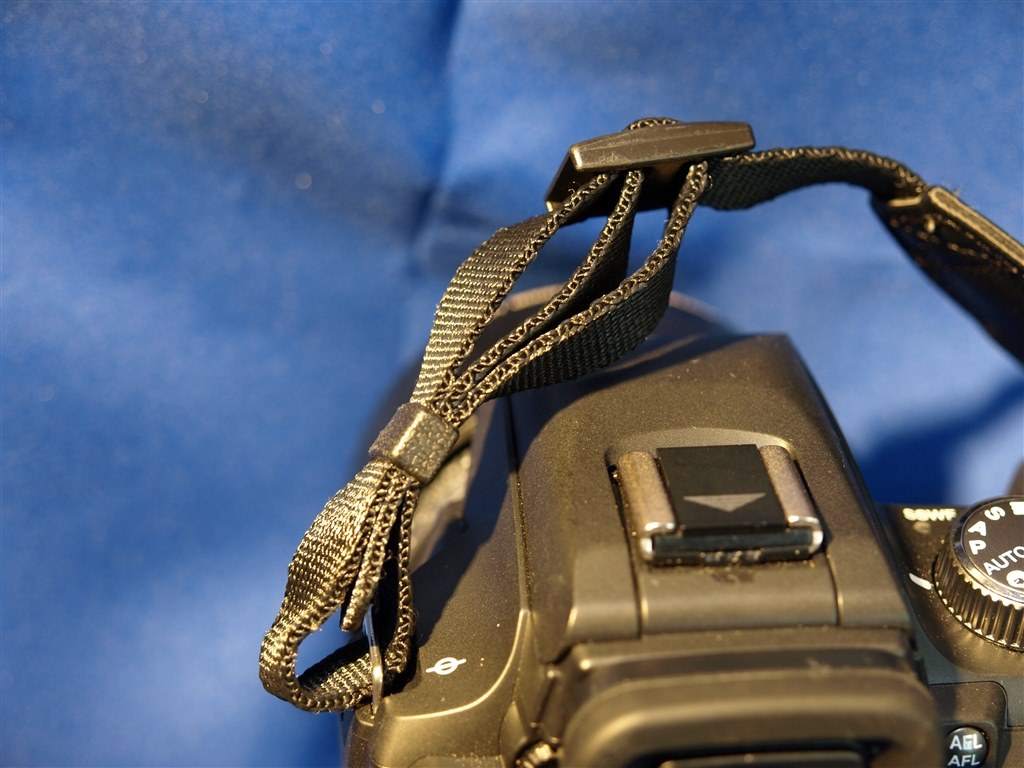 ハンドストラップの結び方？』 CANON PowerShot G10 のクチコミ掲示板