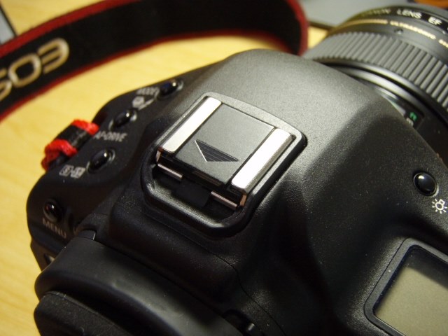 ホットシューカバーについて』 CANON EOS 5D Mark II ボディ の