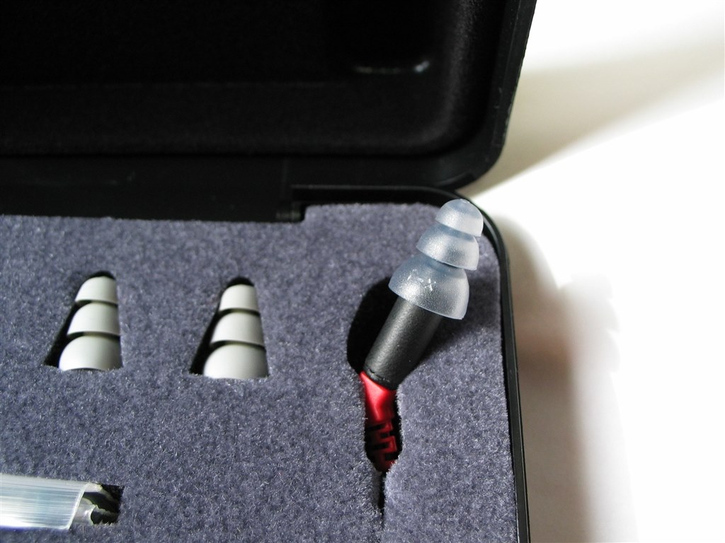 マッシュルームみたいなイヤーピース』 Etymotic Research ER-4S の