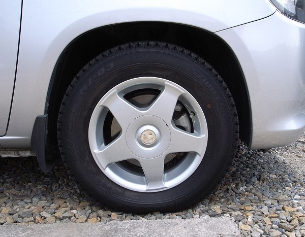 美品ホイルタイヤセット185/65R14、取り付け工賃コミで2.2万円、早い者 美品ホイルタイヤセット185/65R14、取り付け工賃コミで2.2万円、早い者