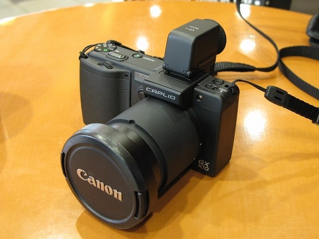RICOH CAPLIO GX100 VF KIT 自動開閉レンズキャップ付き Amazon | RICOH Caplio (キャプリオ) GX100 VF KIT | コンパクト