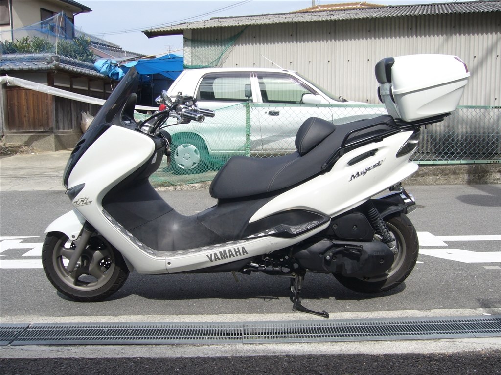 マジェスティ125 バックレスト 在庫有 即納 ヤマハ 純正 新品 バイク 部品 在庫有り 即納可 タンデムはっ九レスト 車検 Genuine マジェスティ125FI:22162300