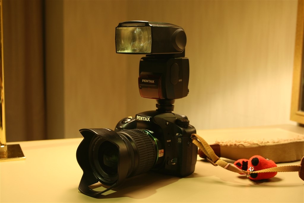 K20Dに装着する外付けフラッシュ 540FGZと530DG』 ペンタックス PENTAX