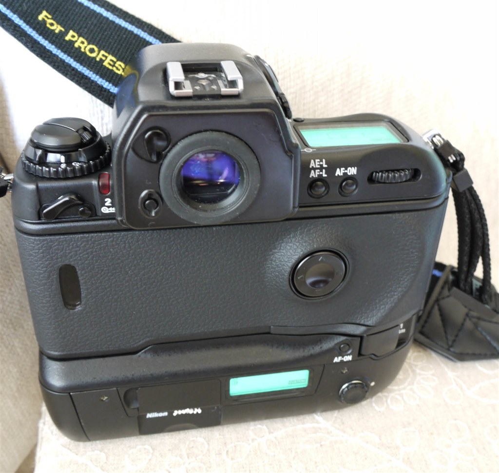 新品裏ぶた、まだ入手可能です』 ニコン F5 ボディ のクチコミ