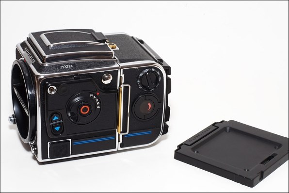 CONTAX　Camera、レンズ3個、フィルター14枚（※注　画像参照必須） CONTAX Camera、レンズ3個、フィルター14枚（※注 画像参照必須