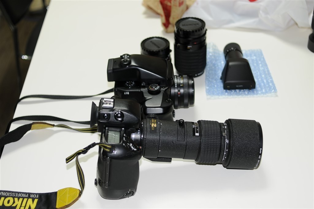 Mamiya RZ67 Professional 中判一眼ファインダー2個付属品 Mamiya RZ67 Professional 中判一眼ファインダー2個付属品 Mamiya RZ67