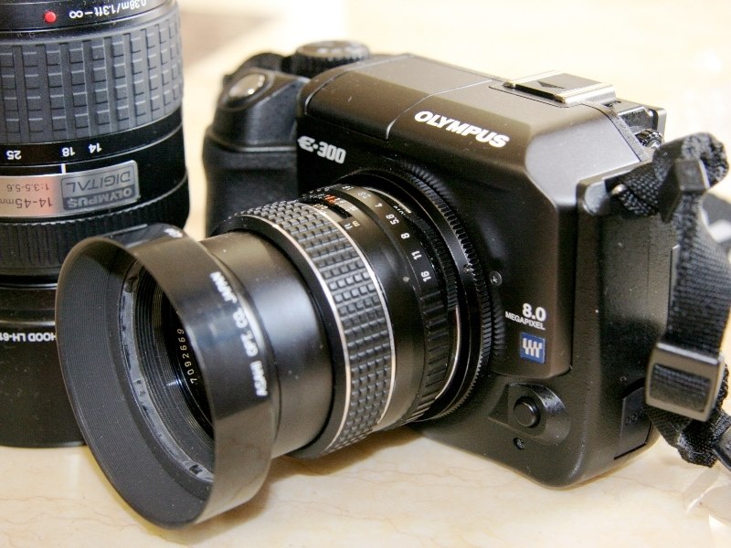 中古にてゲットしました』 オリンパス E-300 レンズセット のクチコミ