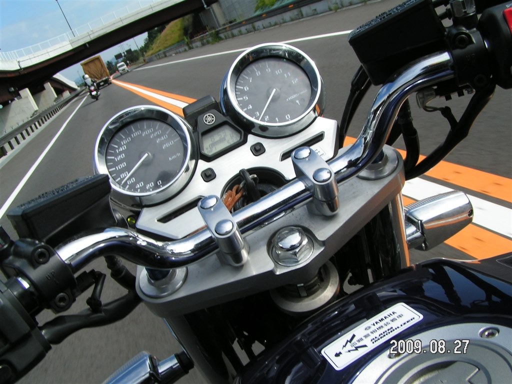 シート高が低すぎてお尻が痛いです』 ヤマハ XJR1300 のクチコミ掲示板