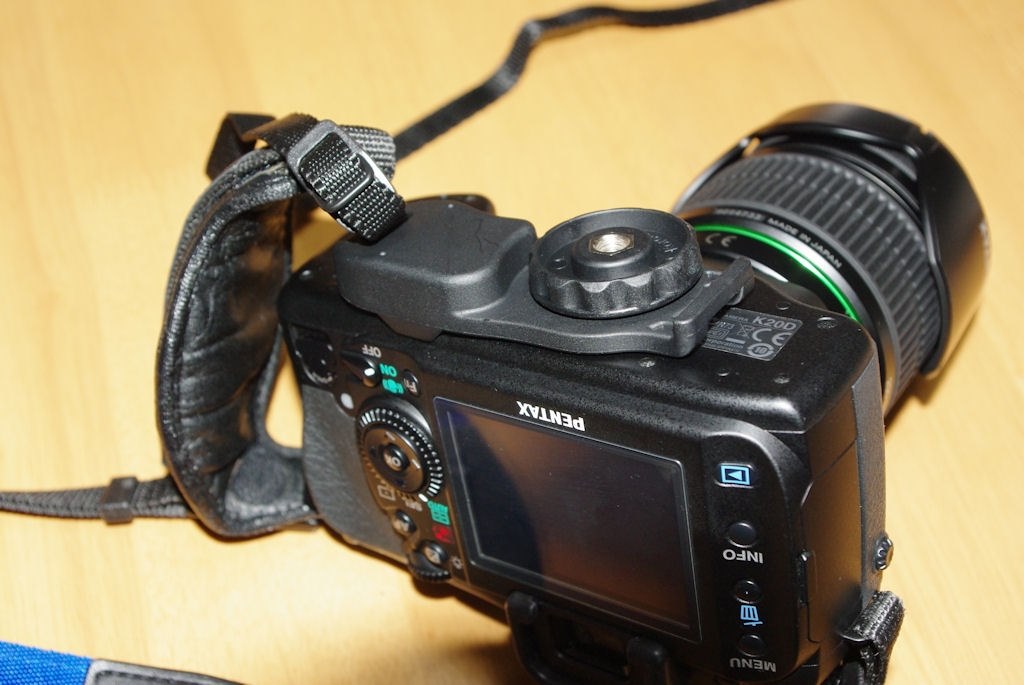 ストラップ換えて見ました。』 ペンタックス PENTAX K200D ストラップ換えて見ました。』 ペンタックス PENTAX K200D