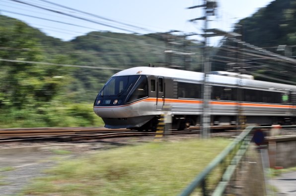 デジタル一眼レフで巡るローカル線の旅』 ニコン D5000 ボディ の 