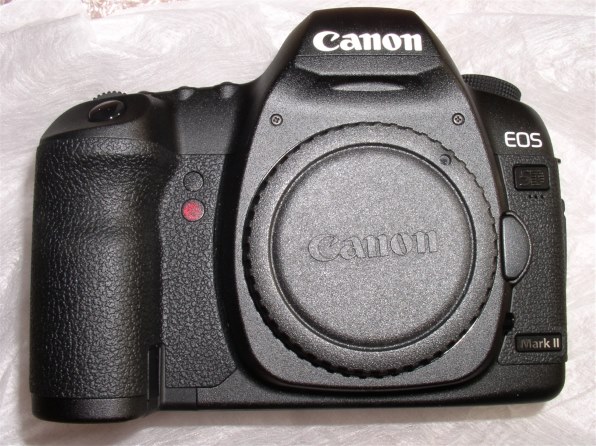 OLYMPUS CAMEDIA C-4100ZOOM オリンパス デジタルカメラ オリンパス、光学3倍ズーム400万画素の「CAMEDIA C-4100ZOOM」