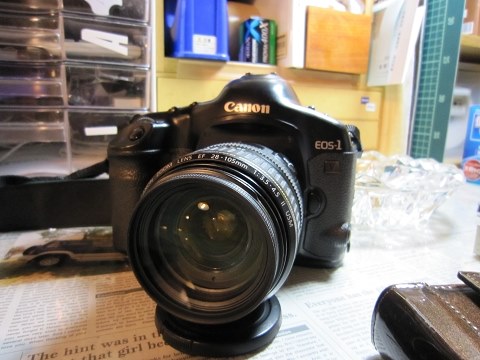 35mmフィルム一眼レフの最高峰、EOS-1vがお買い得すぎる話