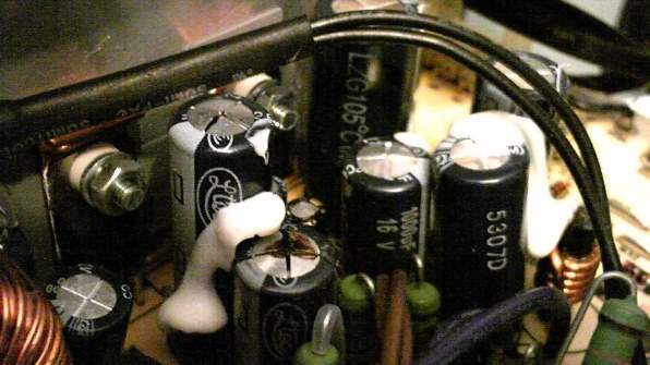 TV＋高価格機種にしては電源寿命が短いですね』 富士通 FMV