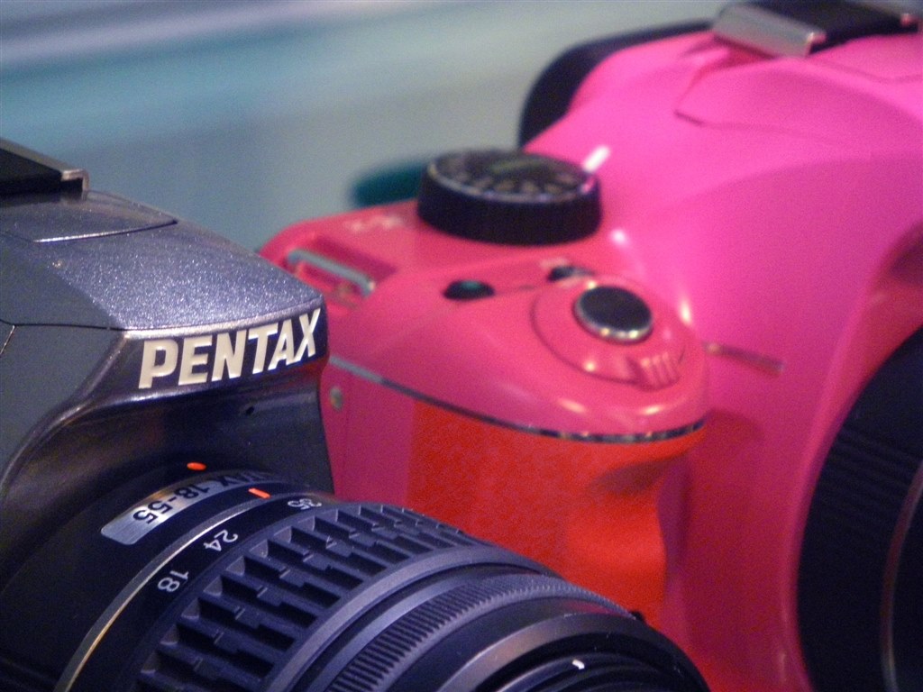 PENTAX - 春の訪れ❤大人気かわいいピンク❤ペンタックス K-x❤初心者に嬉しい教科書付き❤ ❤かわいい限定カラー♪ Wi-Fi付き♪❤ PENTAX ペンタックス k-x