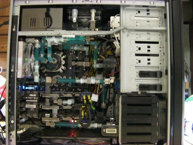 Striker II Formulaフル水冷ジャケット化＆GTX285 3Way SLI』 ASUS