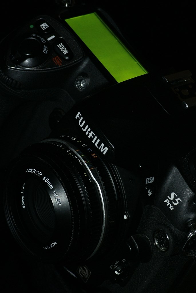 ✨ショット数2400回✨Nikon D40✨レンズセット✨超軽量で使い