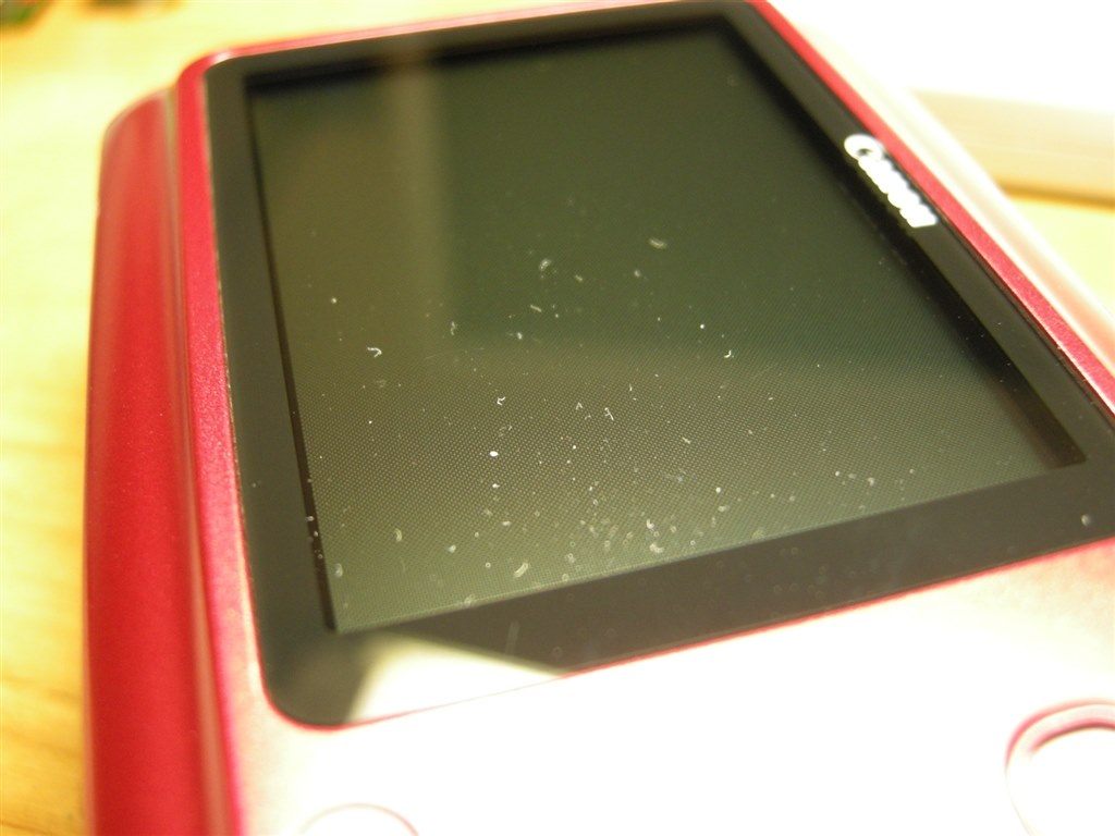 液晶画面へのホコリの侵入、ありませんか?』 CANON PowerShot A480 の