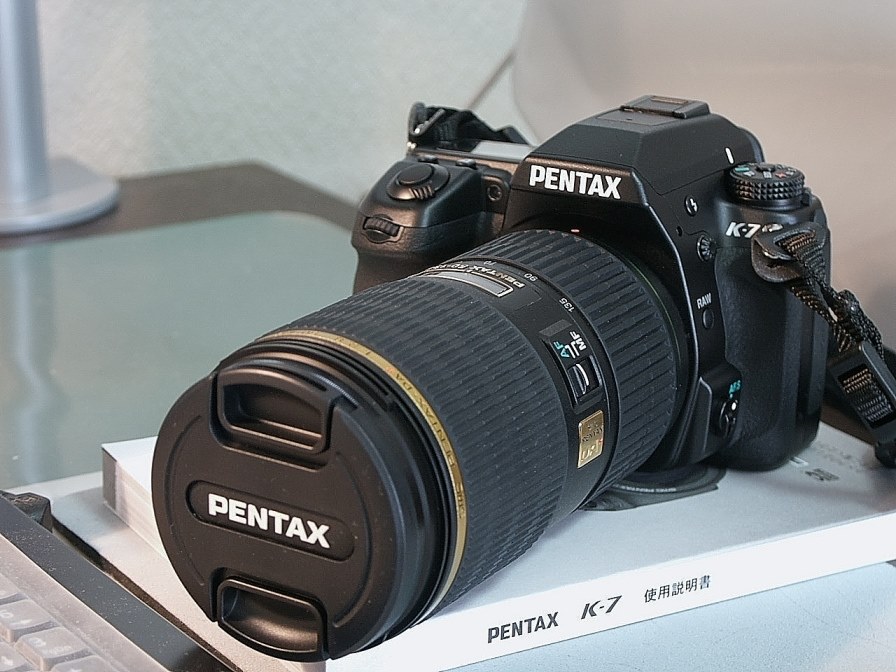 再び、ペンタに出戻るべくK-7、購入。どうぞ、宜しく