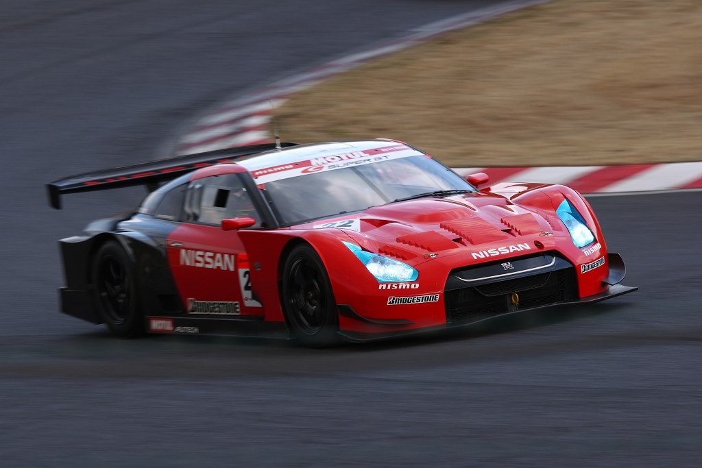 サーキットでの撮影機材について』 ニコン D300 ボディ のクチコミ