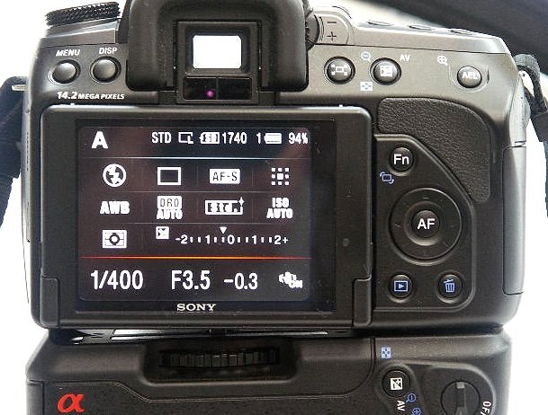 α550にα350で使っていたVG-B30AMを付けてみました』 SONY α550 DSLR