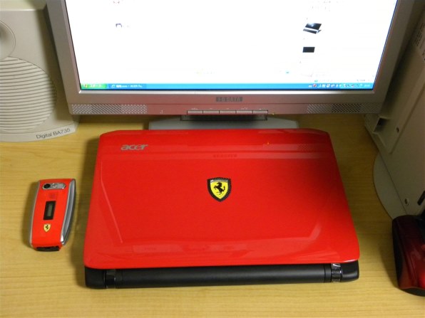 Acer Ferrari One 200 FO200-Rb43投稿画像・動画 - 価格.com
