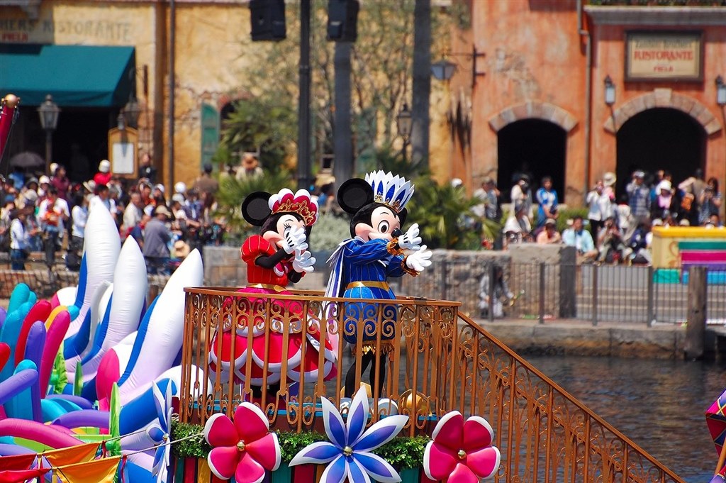 2015 ニュージーランド 　ディズニー　 PF70 ULTRA CAMEO ハートの女王 16mm SS1/320 F1.8 ISO250 #sony #a7rv #ディズニー