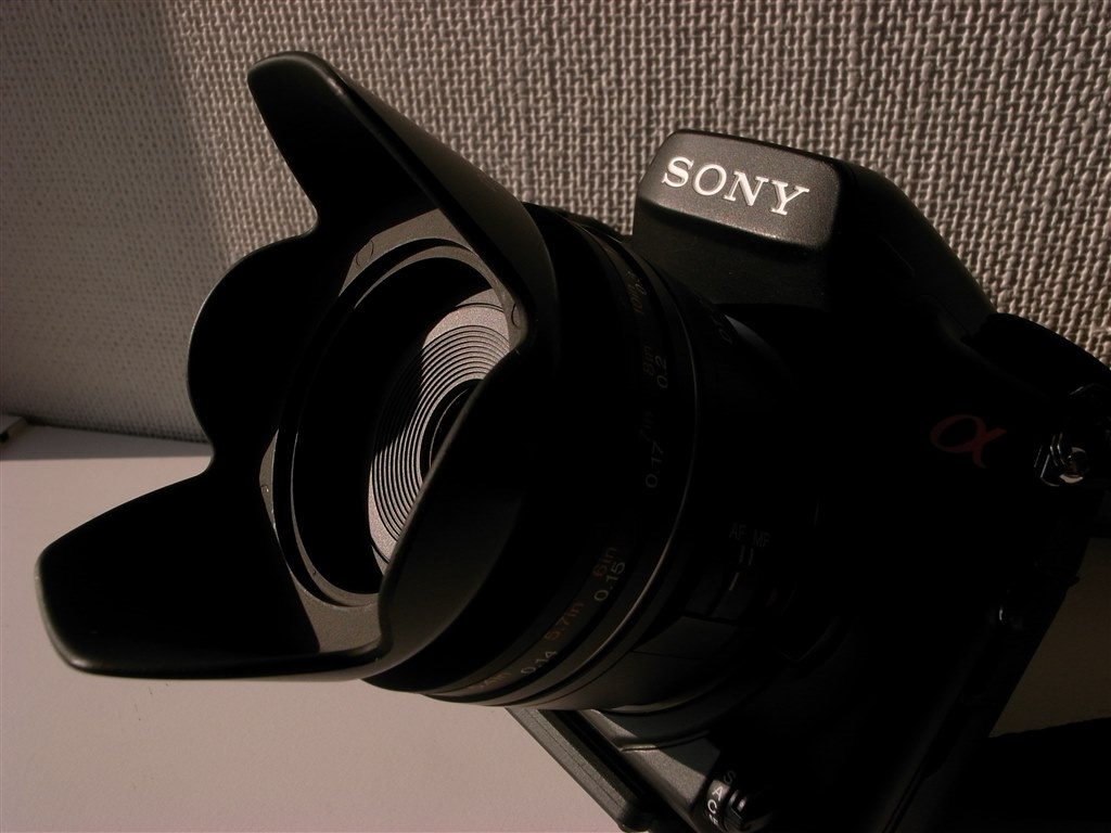 レンズフードは?』 SONY DT 30mm F2.8 Macro SAM SAL30M28 の レンズフードは?』 SONY DT 30mm F2.8 Macro SAM SAL30M28 の