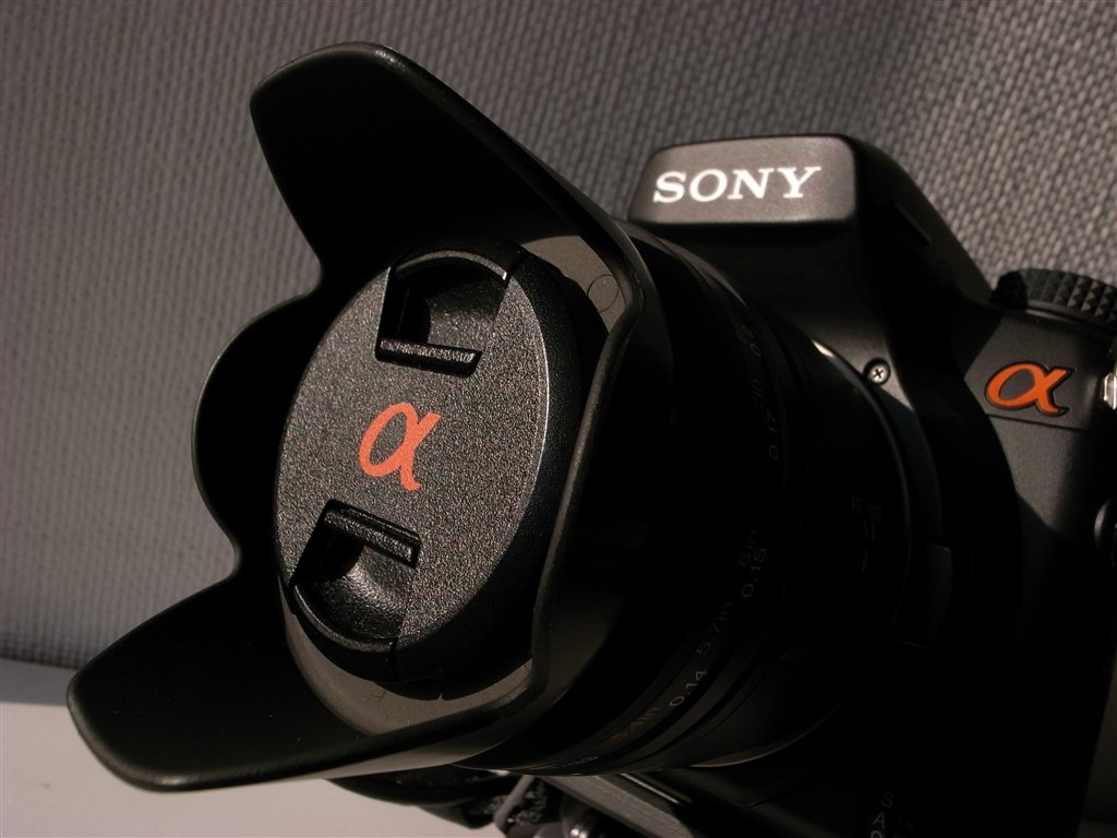 レンズフードは？』 SONY DT 30mm F2.8 Macro SAM SAL30M28 の