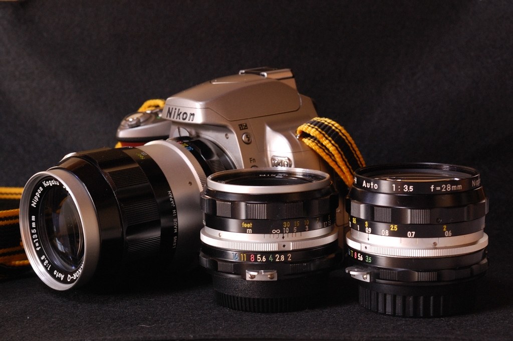 スマホ/家電/カメラNikon D40 Nikkor135mmF3.5オールドレンズセット