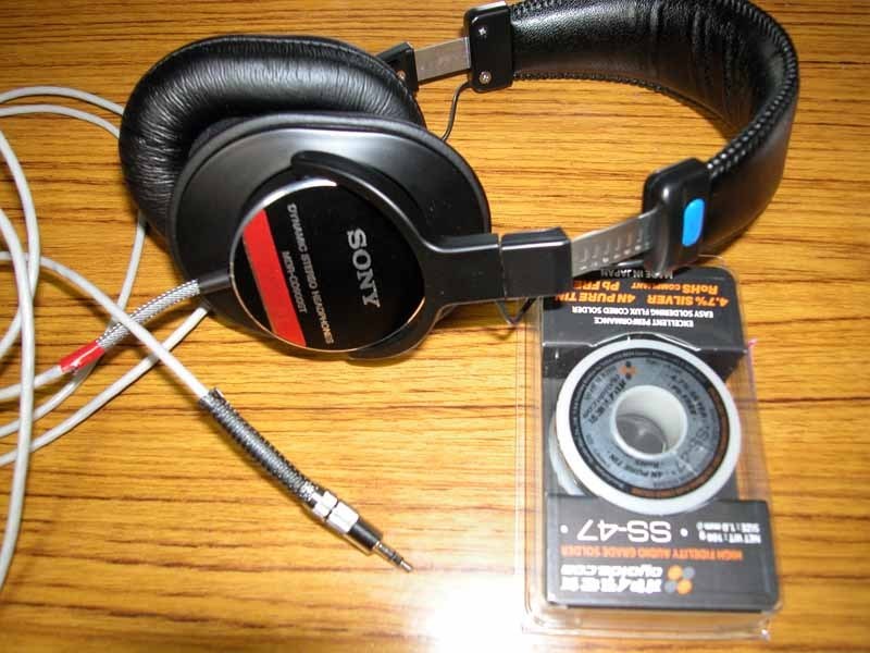 プロフェッショナル仕様」のリスクと改造』 SONY MDR-CD900ST の