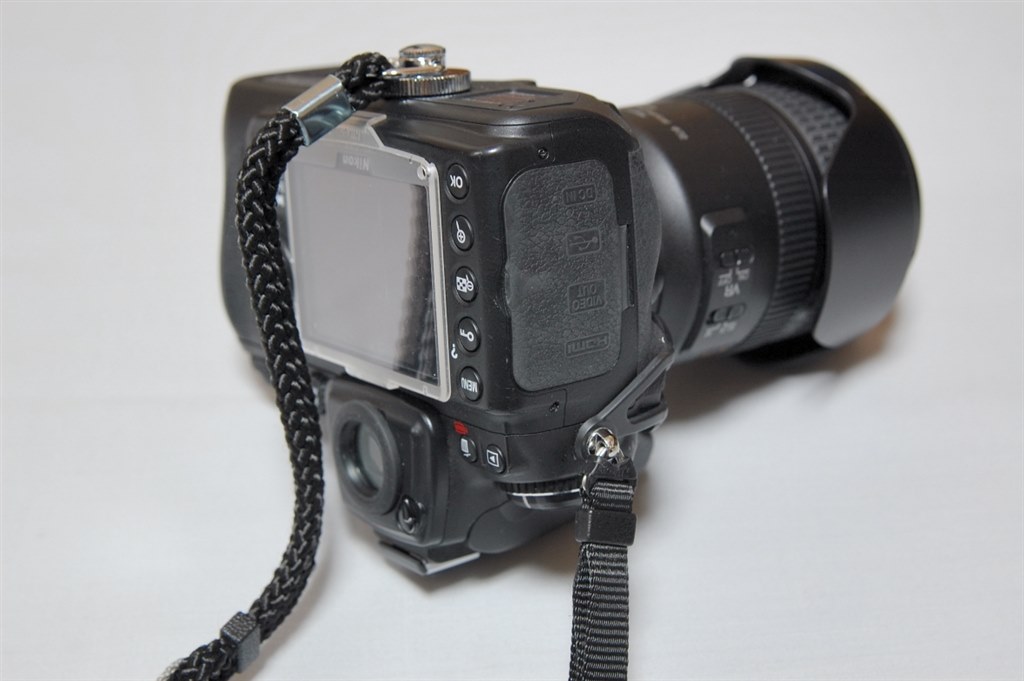 自作できる新方式カメラストラップの紹介』 ニコン D700 ボディ の