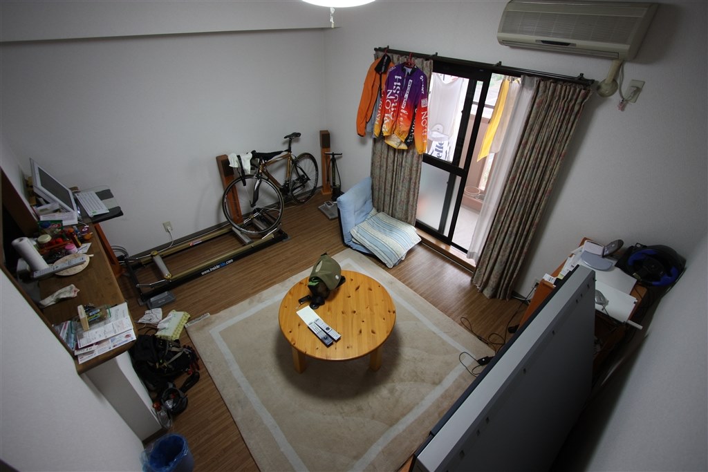 屋内で画角確認』 CANON EF-S10-22mm F3.5-4.5 USM のクチコミ掲示板