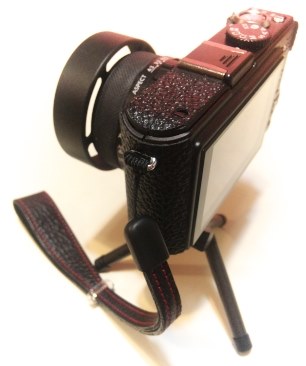 パナソニック LUMIX DMC-FX40 ケース、ストラップおまけ付き レンズストラップとソフトケース』 パナソニック LUMIX DMC-LX3