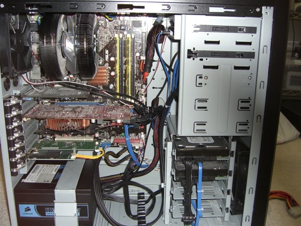 見積】そこらへんのママ様 ゲーミングPC 白 据える