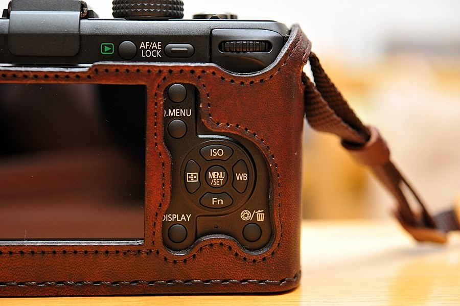 GF1用レザーカメラストラップ CLASSICO PP』 パナソニック LUMIX DMC