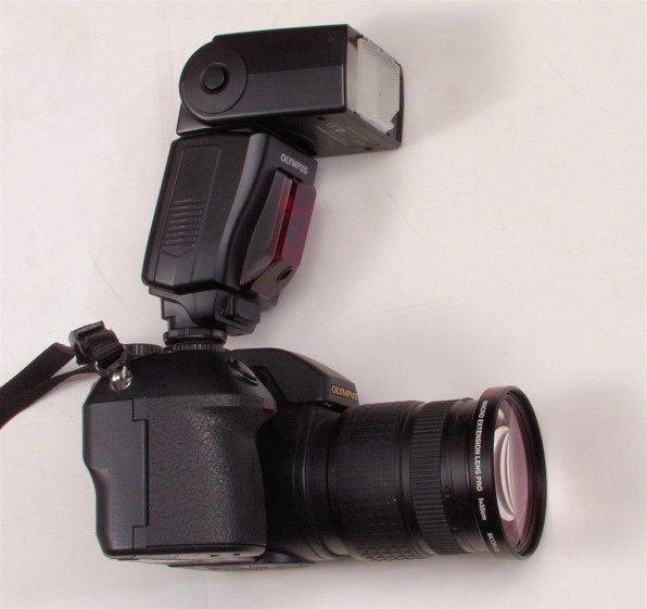 OLYMPUS CAMEDIA E-20 　オリンパス　デジタルカメラ レンズ一体型 デジタル一眼レフ：CAMEDIA（キャメディア）E-20