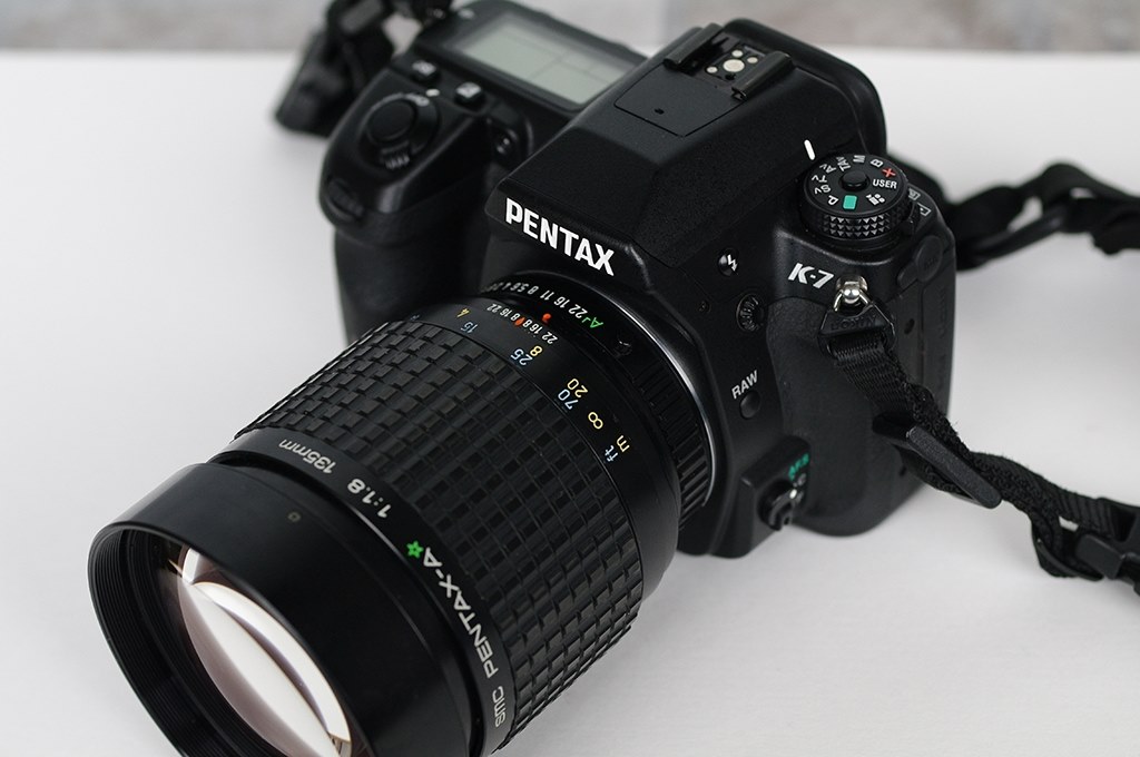809☆Canon レンズ まとめ EF 28mm 1:1.8/EF 85mm 1:1.8 ジャンク扱 1円～