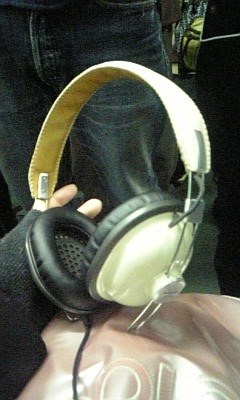 Panasonic　パナソニックヘッドホン　RP-HTX7　アイボリー　かわいい Amazon.com: Panasonic Stereo Headphones (White) RP-HTX7-W