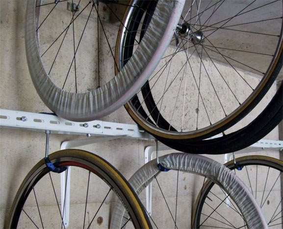 自転車の保管』 GIANT 08 ESCAPE R3 のクチコミ掲示板 - 価格.com