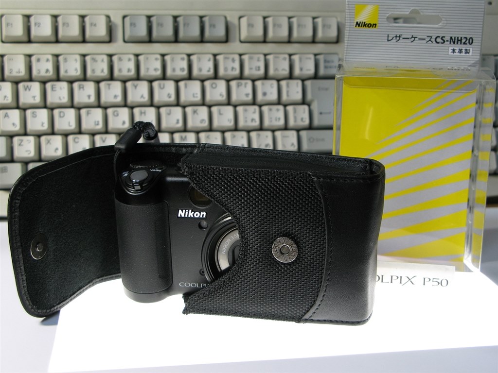 Nikon COOLPIX P5100 & 純正ケース nikon coolpix p5100, Battery