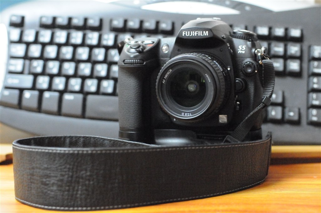 S5Pro VS D300』 富士フイルム FinePix S5 Pro ボディ の S5Pro VS D300』 富士フイルム FinePix S5 Pro ボディ の